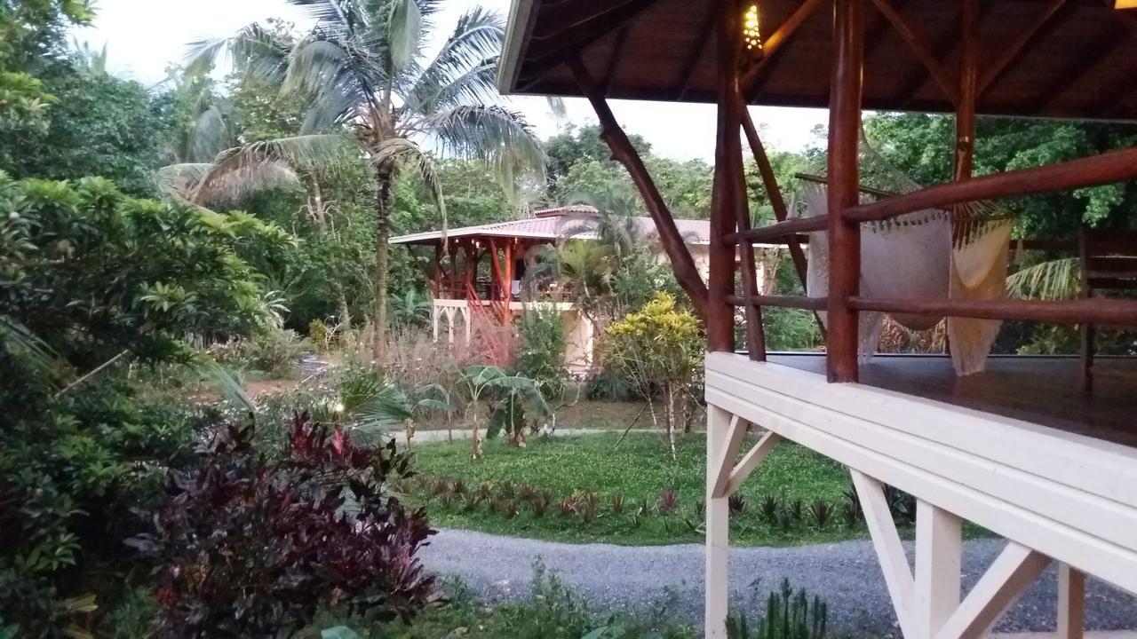 Bluff Beach Retreat Bocas Town Dış mekan fotoğraf